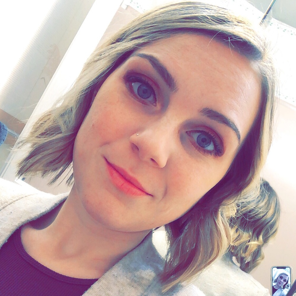 Meet your Posher, Nicole